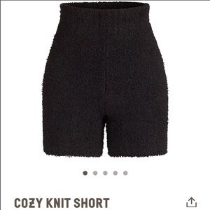 SOLD. SKIMS SHORT ONYX/BLACK SIZE XXS/XS